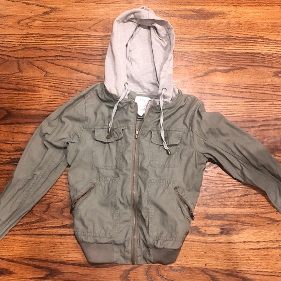 Full Tilt Sweaters - Army green zip up jacket